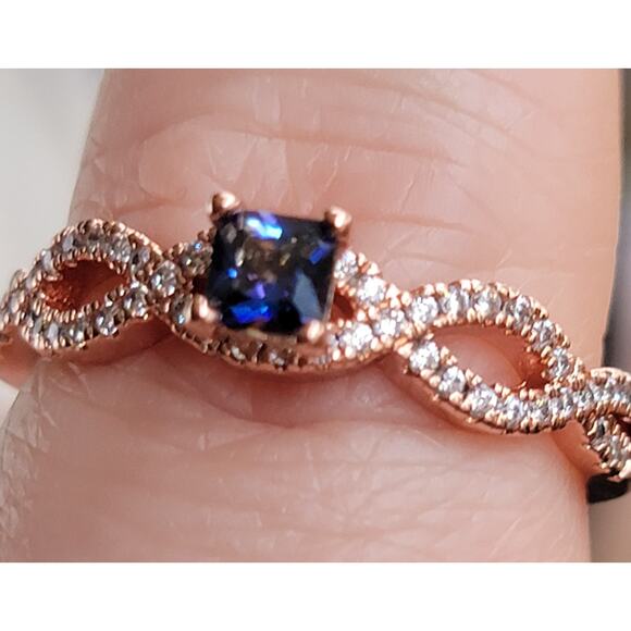 Rose Gold Plated Infinity Knot Ring with Simulated Sapphire - Size 10 - Picture 3 of 10